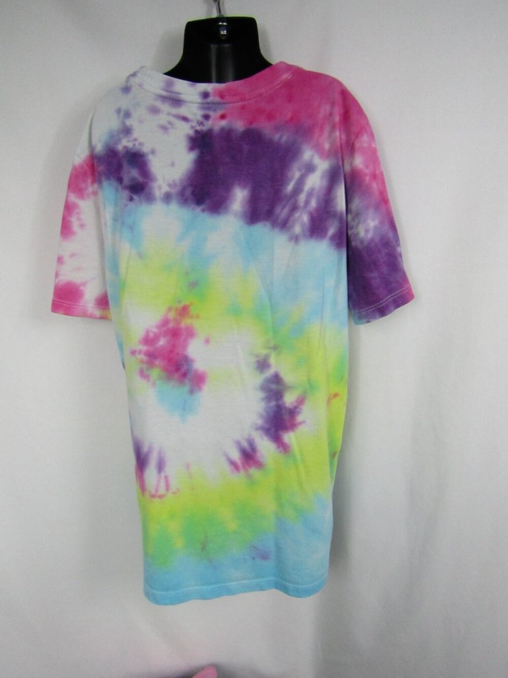 Girls 12/14 | Cat & Jack | Tie-Dye | Short Sleeve T-Shirt - Picture 2 of 3